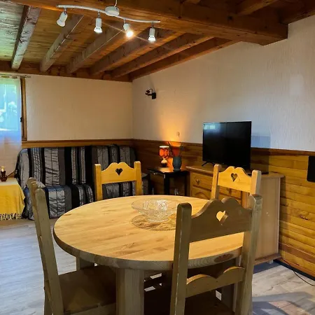 Joli A 2 Min Des Pistes, 5 Min Du Coeur Du Village, Parking Prive, A Pied 샬레 *